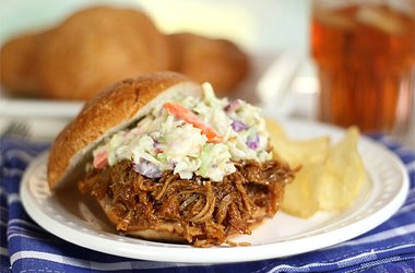 pulled-pork-sandwiches-with-apricot-bourbon-barbecue-saue-and-coleslaw-creative-culinary_380